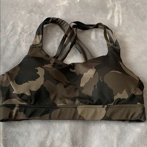 Athleta Run Free Camo Sports Bra - S